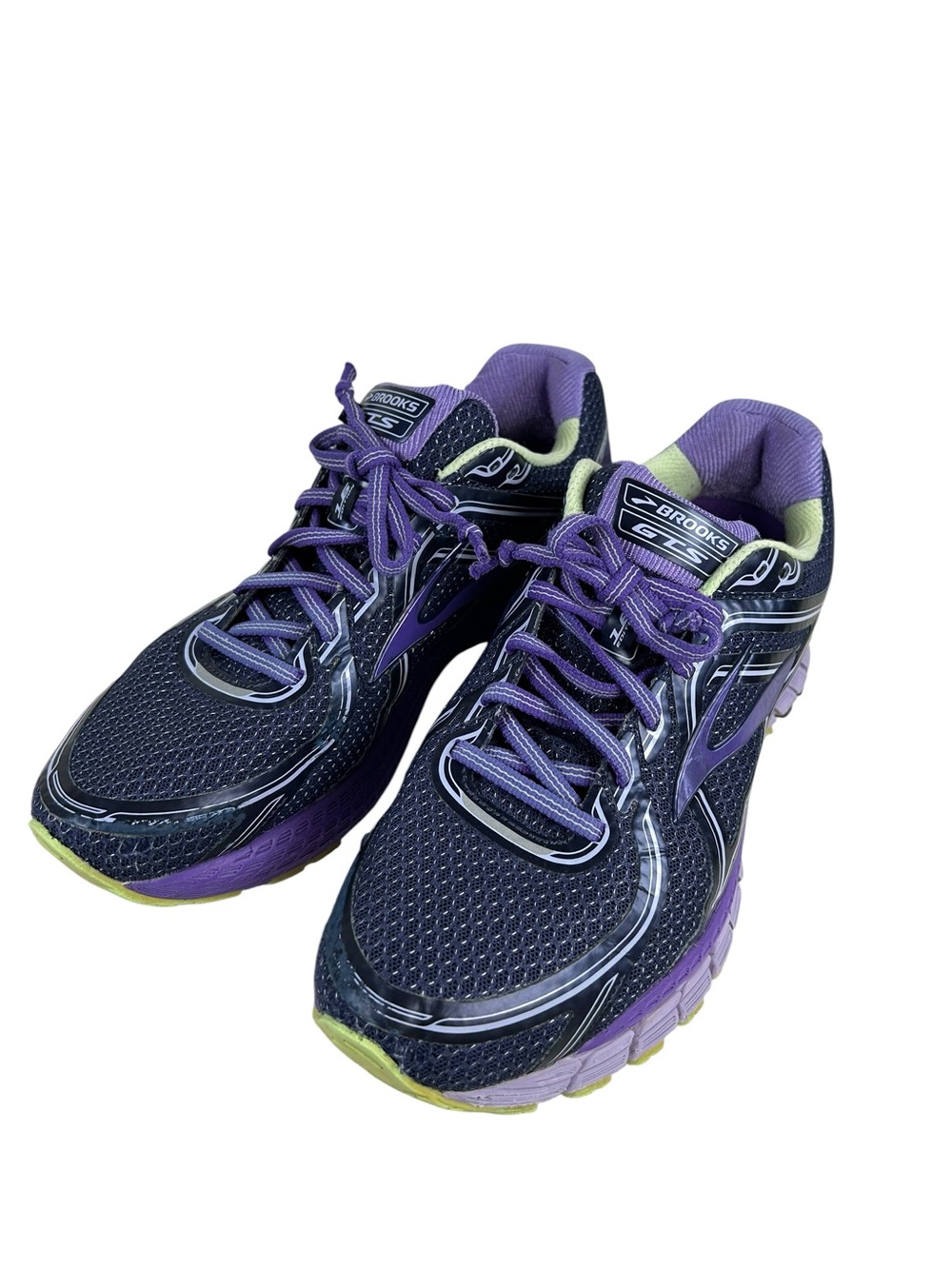 Brooks Adrenaline GTS 13 stability running shoes Athleisure Gorpcore